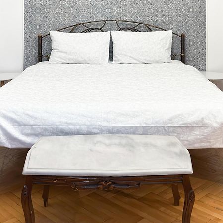 Teodora Square Apartments Площа Святого Теодора Львів Екстер'єр фото